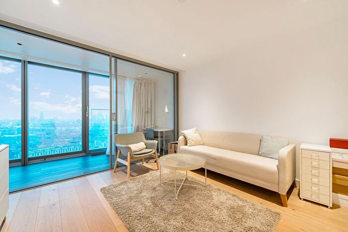 1 Bedroom Flat For Sale In Marsh Wall, London, E14