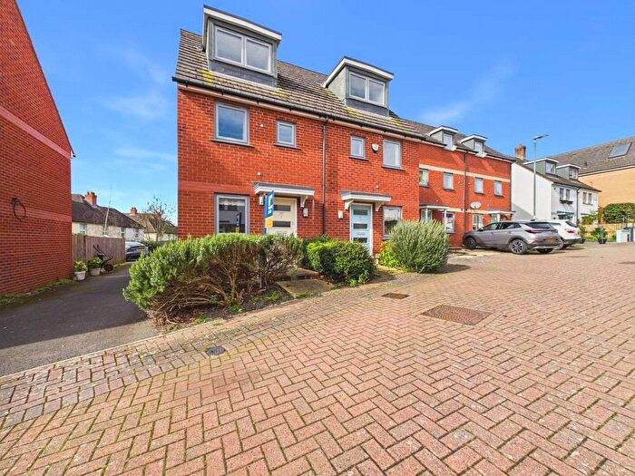 3 Bedroom Semi-Detached House For Sale In Graces Field, Stroud, Gloucestershire, GL5