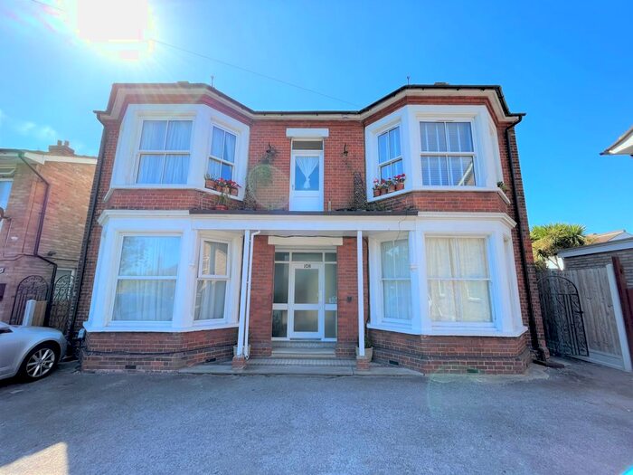 1 Bedroom Flat To Rent In Ness Road, Shoebury, SS3