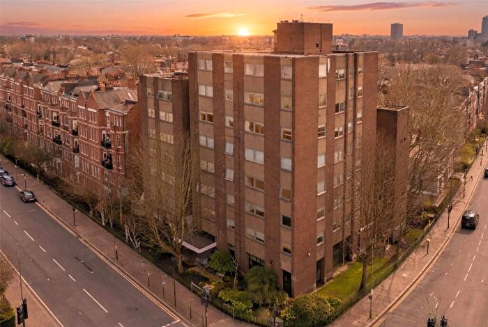 2 Bedroom Apartment To Rent In St. Mary Le Park Court, Parkgate Road, SW11