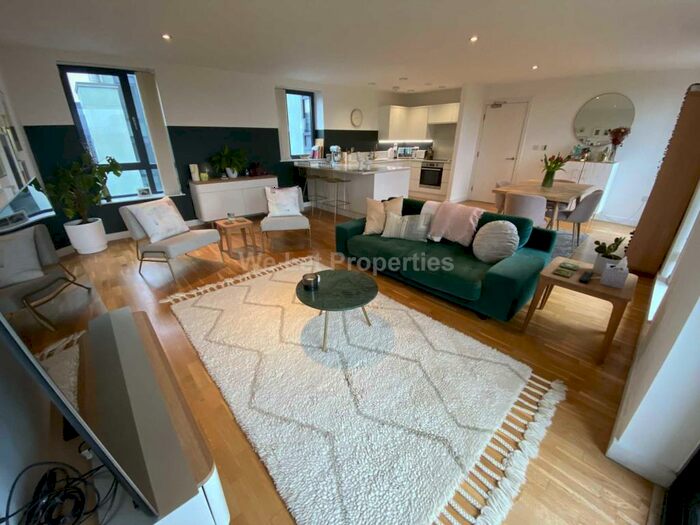 2 Bedroom Apartment To Rent In Apartments, Castlefield, M3