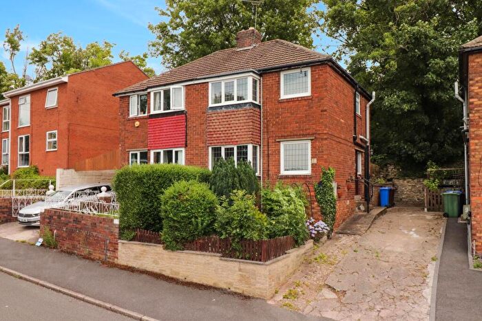 3 Bedroom Semi-Detached House For Sale In Smithy Wood Crescent, Woodseats, Sheffield, S8