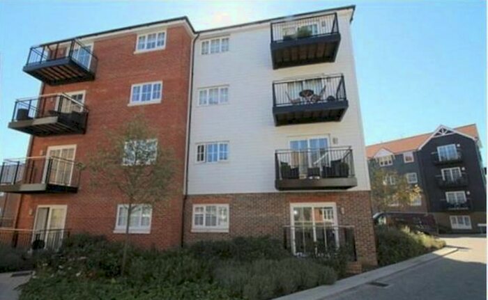 2 Bedroom Property To Rent In Eden Road, Ryewood, Dunton Green, TN14