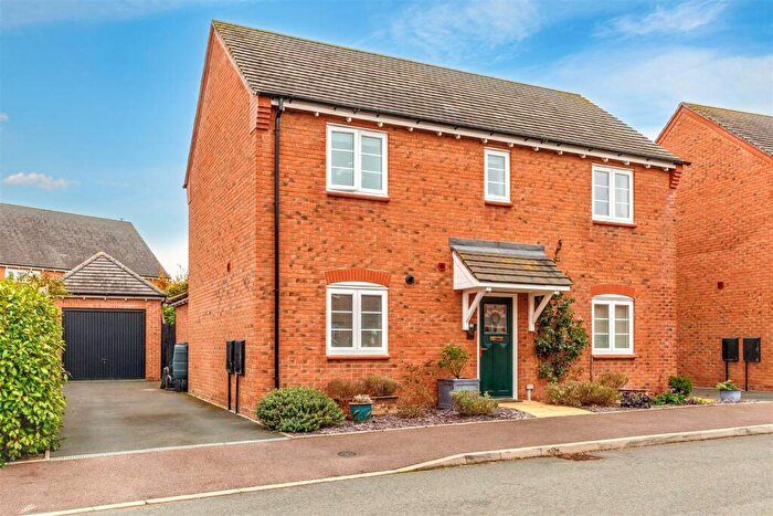 3 Bedroom Detached House For Sale In Norgren Crescent, Shipston-On-Stour, CV36