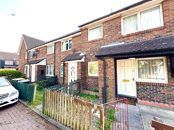 2 Bedroom Terraced House To Rent In Ashwell Close, Beckton, E6