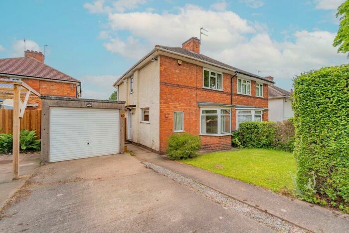 2 Bedroom Semi-Detached House To Rent In Lyndworth Road, Birmingham, B30