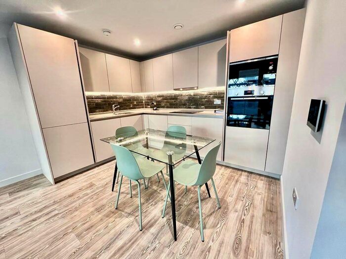 2 Bedroom Apartment To Rent In Goodwin Building, Potato Wharf, M3