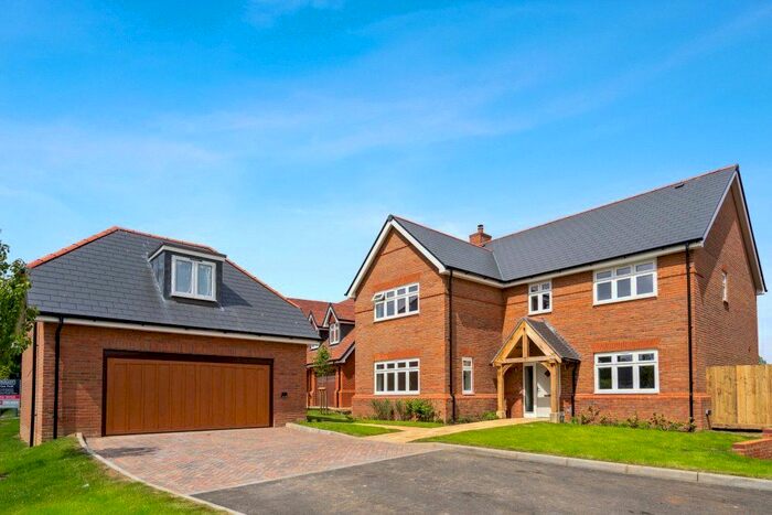4 Bedroom Detached House For Sale In Field View, Oakfields, Leckhampstead Road, Akeley, Buckingham, MK18