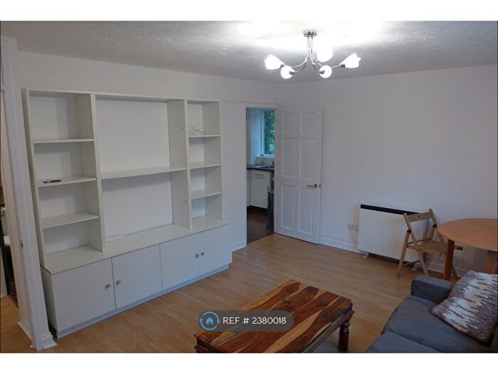 1 Bedroom Flat To Rent In Beacon Gate, London, SE14