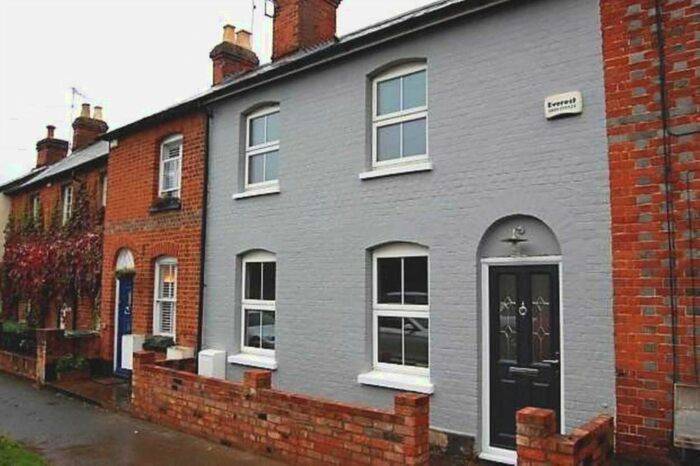 2 Bedroom Terraced House To Rent In Greys Road, Henley On Thames, RG9