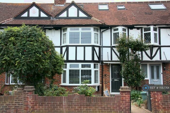 4 Bedroom Terraced House To Rent In Latchmere Lane, Kingston Upon Thames, KT2