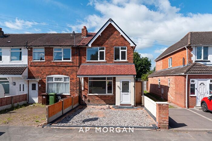 3 Bedroom End Of Terrace House For Sale In Shakespeare Road, Shirley, Solihull, West Midlands, B90
