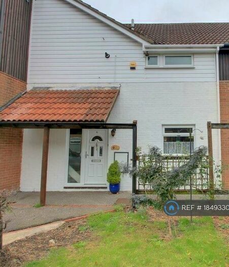 3 Bedroom Terraced House To Rent In Scaldhurst, Basildon, SS13