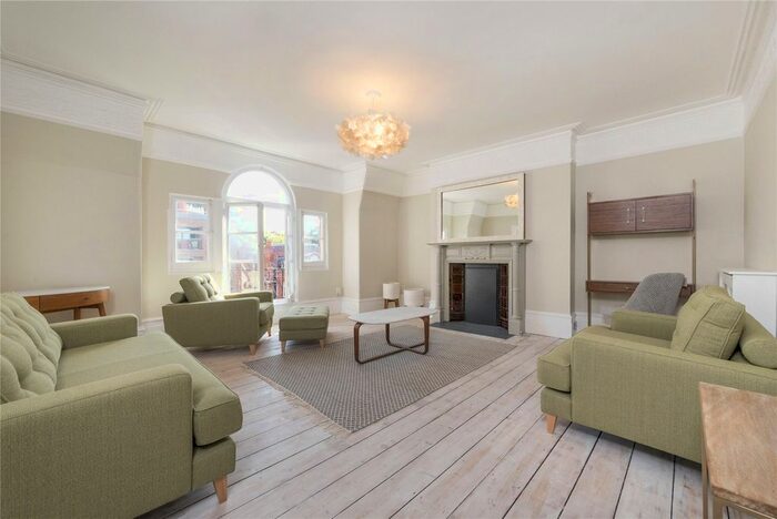 4 Bedroom Flat To Rent In Burgess Park Mansions, Fortune Green Road, NW6