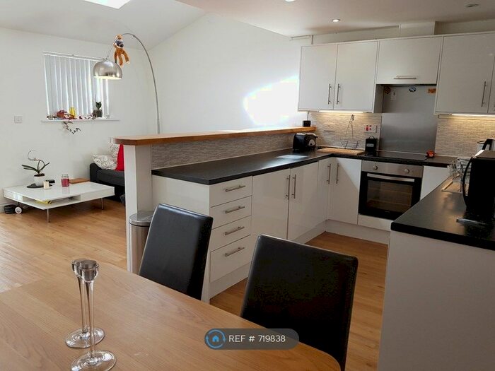 3 Bedroom Terraced House To Rent In Stoneville Street, Cheltenham, GL51