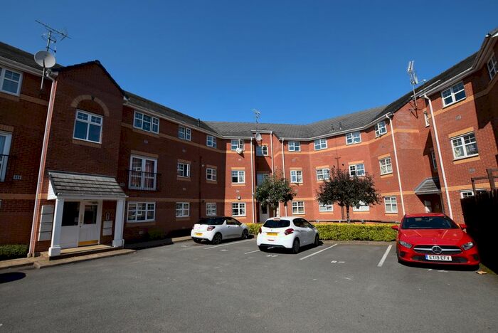2 Bedroom Flat To Rent In Black Eagle Court, Burton On Trent DE14