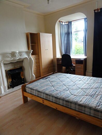 4 Bedroom House To Rent In City Road, Sheffield, S2