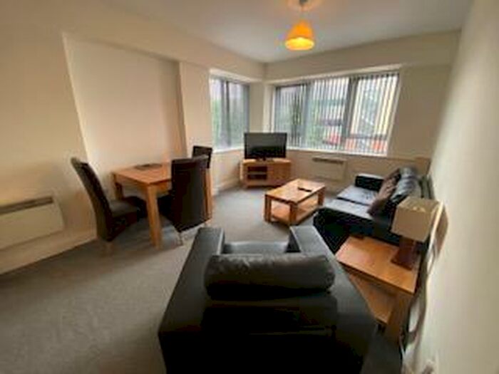 1 Bedroom Apartment To Rent In Town Centre, SN1