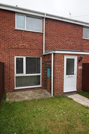 2 Bedroom Terraced House To Rent In Kesteven Road, Stamford, Lincolnshire, PE9