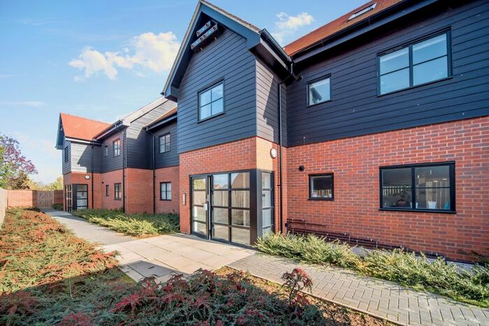 2 Bedroom Flat To Rent In Selwin Place, Biggleswade, SG18