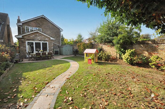 4 Bedroom Detached House For Sale In Conifers, Hadleigh, SS7