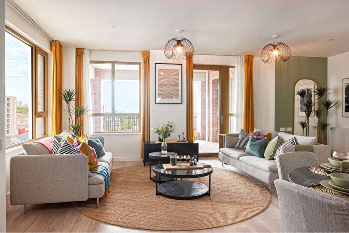 1 Bedroom Flat For Sale In Bermondsey Heights, South Bermondsey, SE15