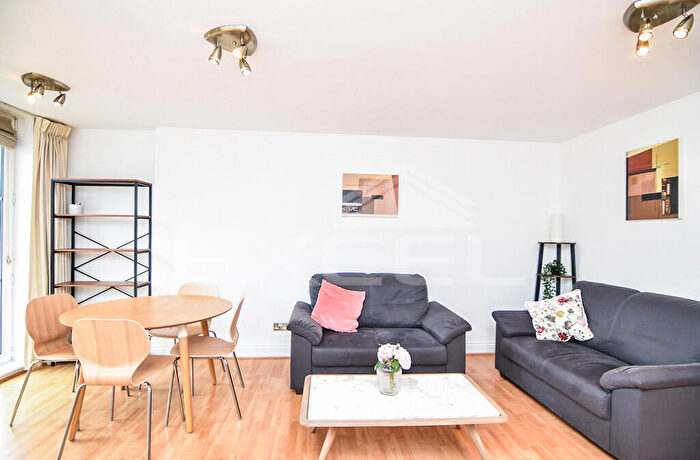 3 Bedroom Apartment To Rent In Marys Court, Palgrave Gardens, Regents Park, NW1