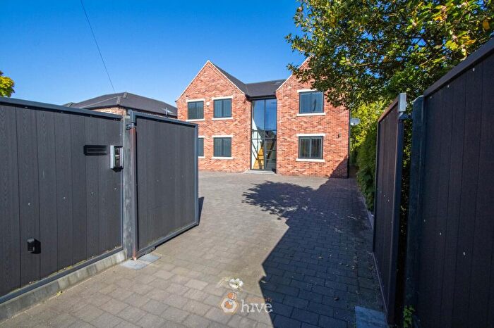 5 Bedroom Detached House For Sale In Ellers Road, Bessacarr, Doncaster, DN4