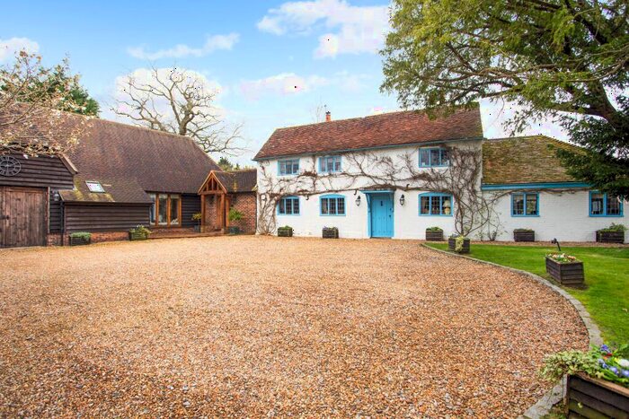 5 Bedroom Detached House For Sale In Part Lane, Swallowfield, RG7