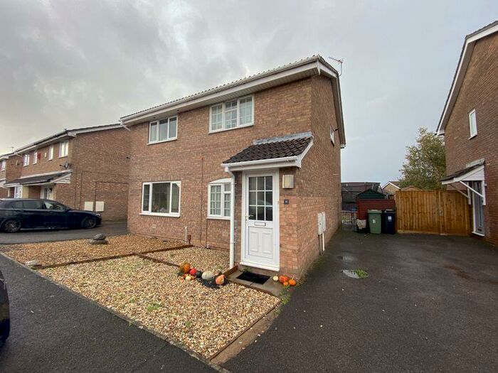 2 Bedroom Semi-Detached House To Rent In Little Meadow, Bristol, BS32