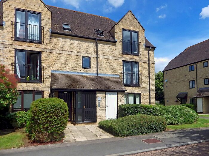 1 Bedroom Flat To Rent In Beechgate, Witney, Oxfordshire OX28