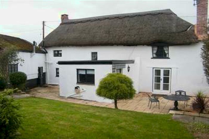 4 Bedroom Cottage To Rent In Yeomans Cottage, Marsh Green, Exeter, EX5