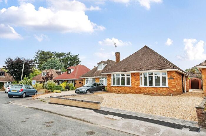 2 Bedroom Detached Bungalow To Rent In Southdene Road, Chandler's Ford, Eastleigh, SO53