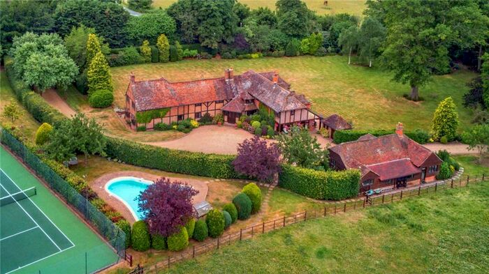 6 Bedroom Equestrian Facility For Sale In Chertsey Road, Chobham, Surrey, GU24