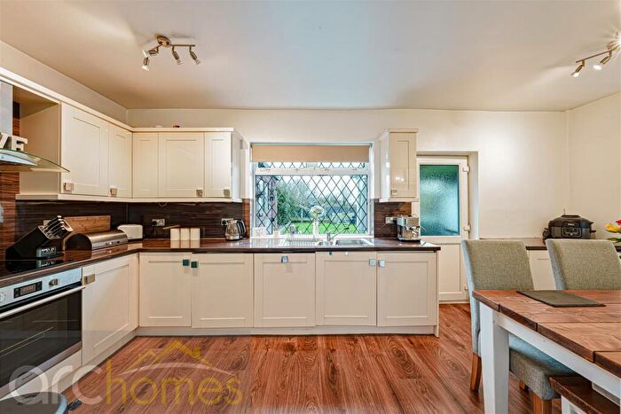 2 Bedroom Semi-Detached House For Sale In Wigan Road, Atherton, Manchester, M46