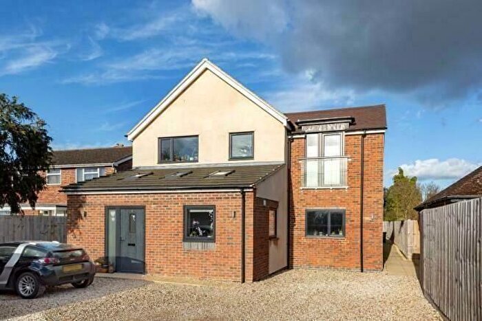 2 Bedroom Flat To Rent In Oxford Road, Kidlington, OX5