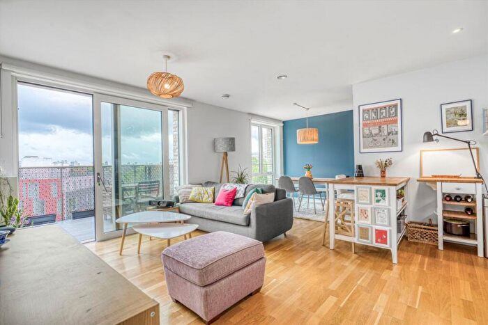 1 Bedroom Flat To Rent In Rodney Road, Elephant & Castle, SE17