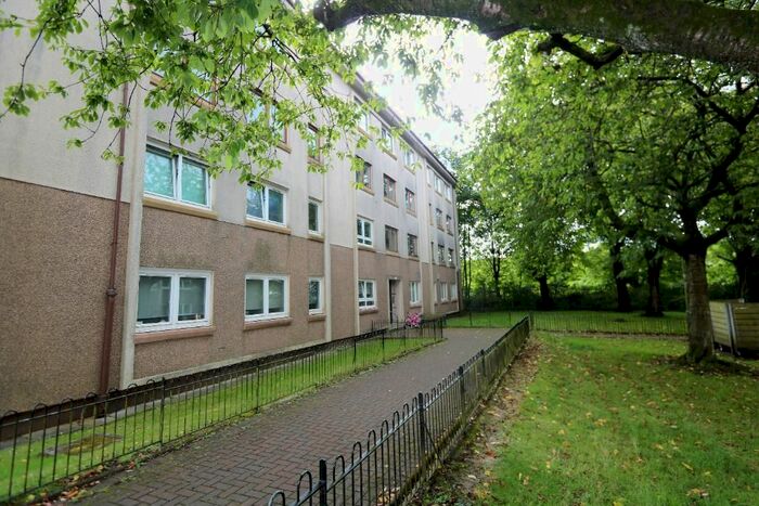 2 Bedroom Flat To Rent In Keal Avenue, Glasgow, G15
