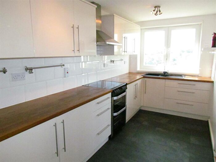 2 Bedroom Apartment To Rent In Masefield Court, Victoria Road, Warley, Brentwood, CM14