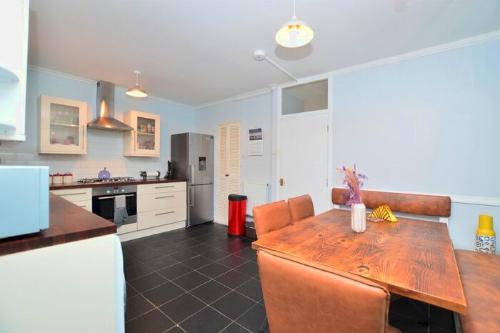 3 Bedroom Terraced House To Rent In Birch Close, London, SE15