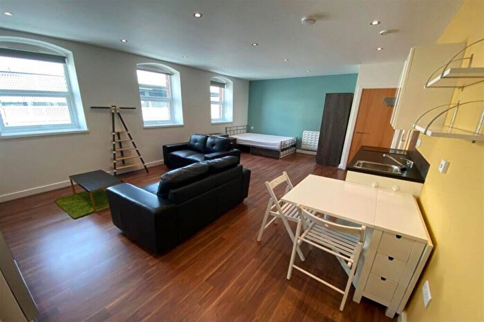 Studio To Rent In Huttons Buildings, City Centre, S1