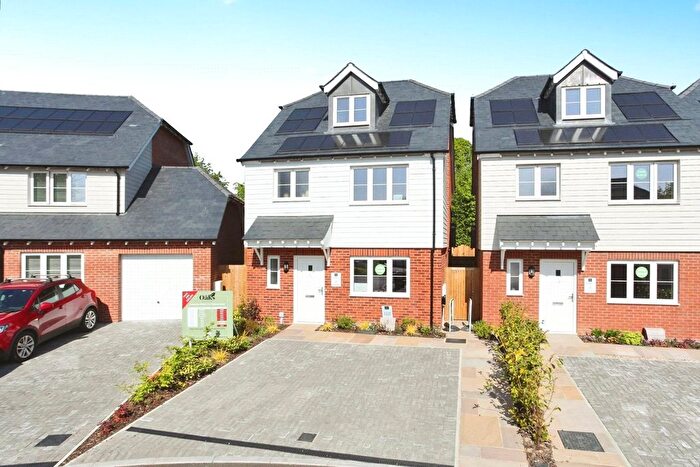 4 Bedroom Detached House For Sale In Cobnut Close, Sissinghurst, Cranbrook, Kent, TN17