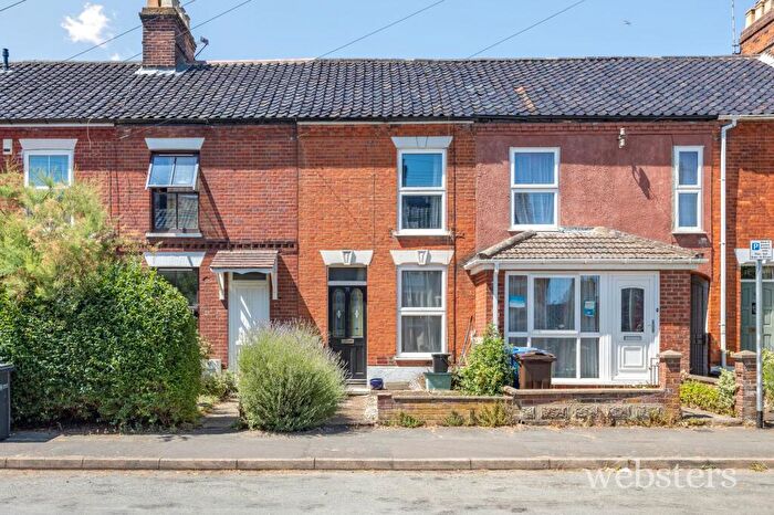 3 Bedroom Terraced House For Sale In Caernarvon Road, Norwich, NR2
