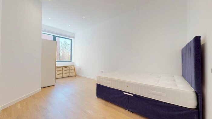 1 Bedroom Flat To Rent In Riverbank Way, Brentford, TW8