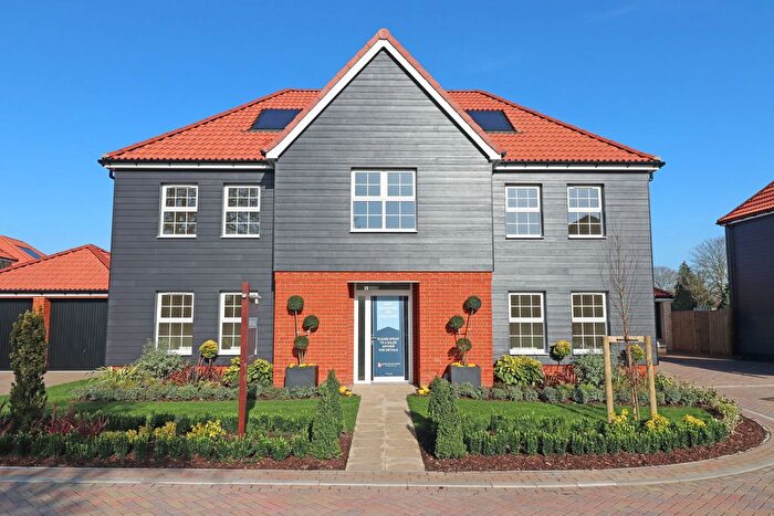 5 Bedroom Detached House For Sale In Constable Gardens, East Bergholt, CO7