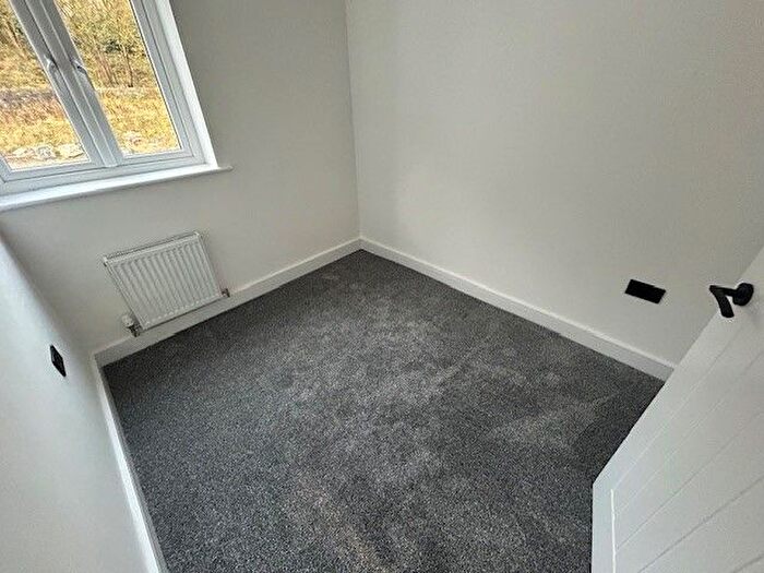 3 Bedroom Terraced House For Sale In Burnley Road, Todmorden, OL14