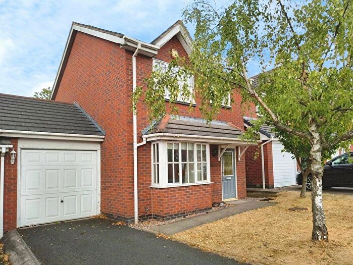 3 Bedroom Link Detached House For Sale In Woodside Road, Ketley, Telford, Shropshire, TF1