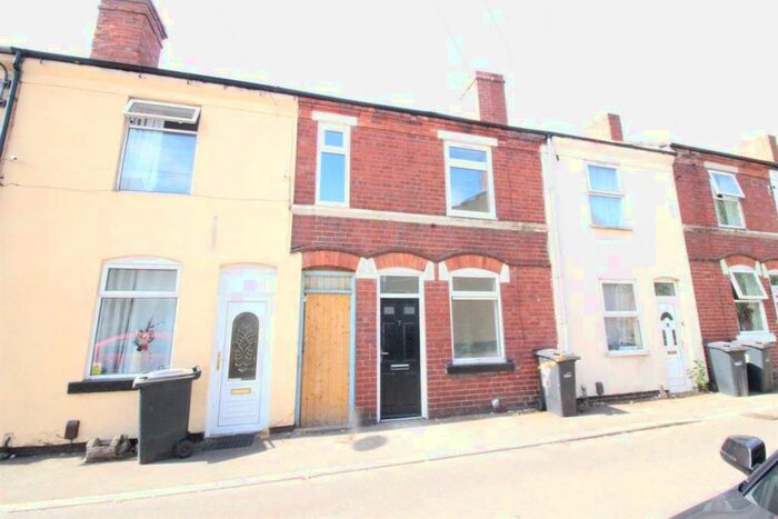 2 Bedroom Terraced House To Rent In Lloyd Street, Dudley, DY2