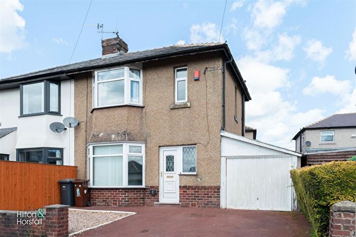 2 Bedroom Semi-Detached House For Sale In Burwains Avenue, Foulridge, BB8