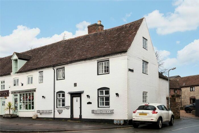 4 Bedroom End Of Terrace House For Sale In High Street, Much Wenlock, TF13